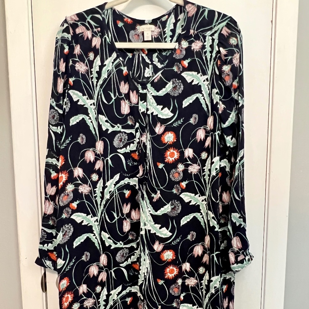 Hinge Navy Blue Rayon Floral Buttoned Front Romper Size Medium